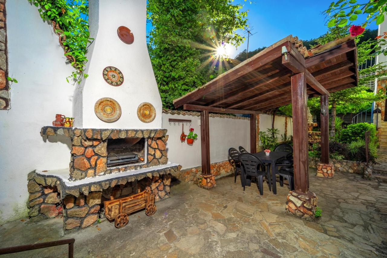 Villa Marieta Guesthouse Balchik Exterior photo